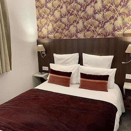 Cit'hotel De France Et D'europe فندق كونكارنو